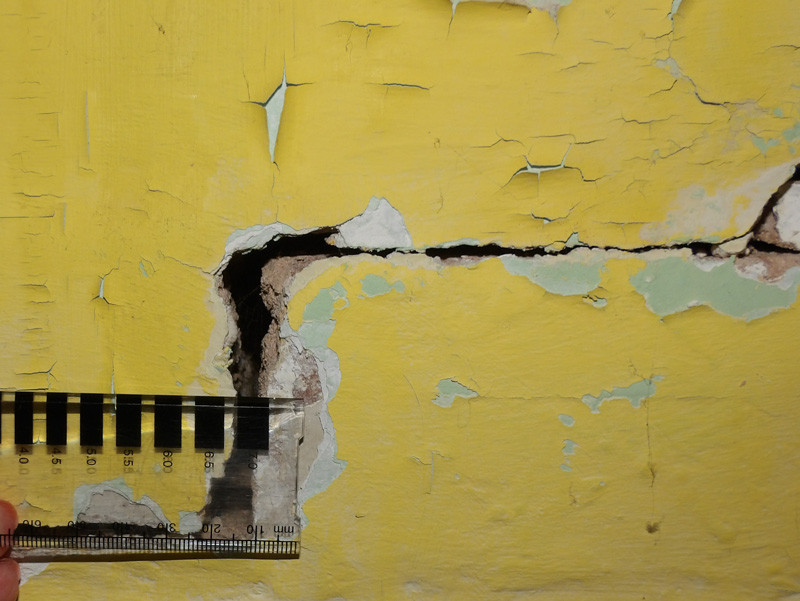 Stepped crack in a wall